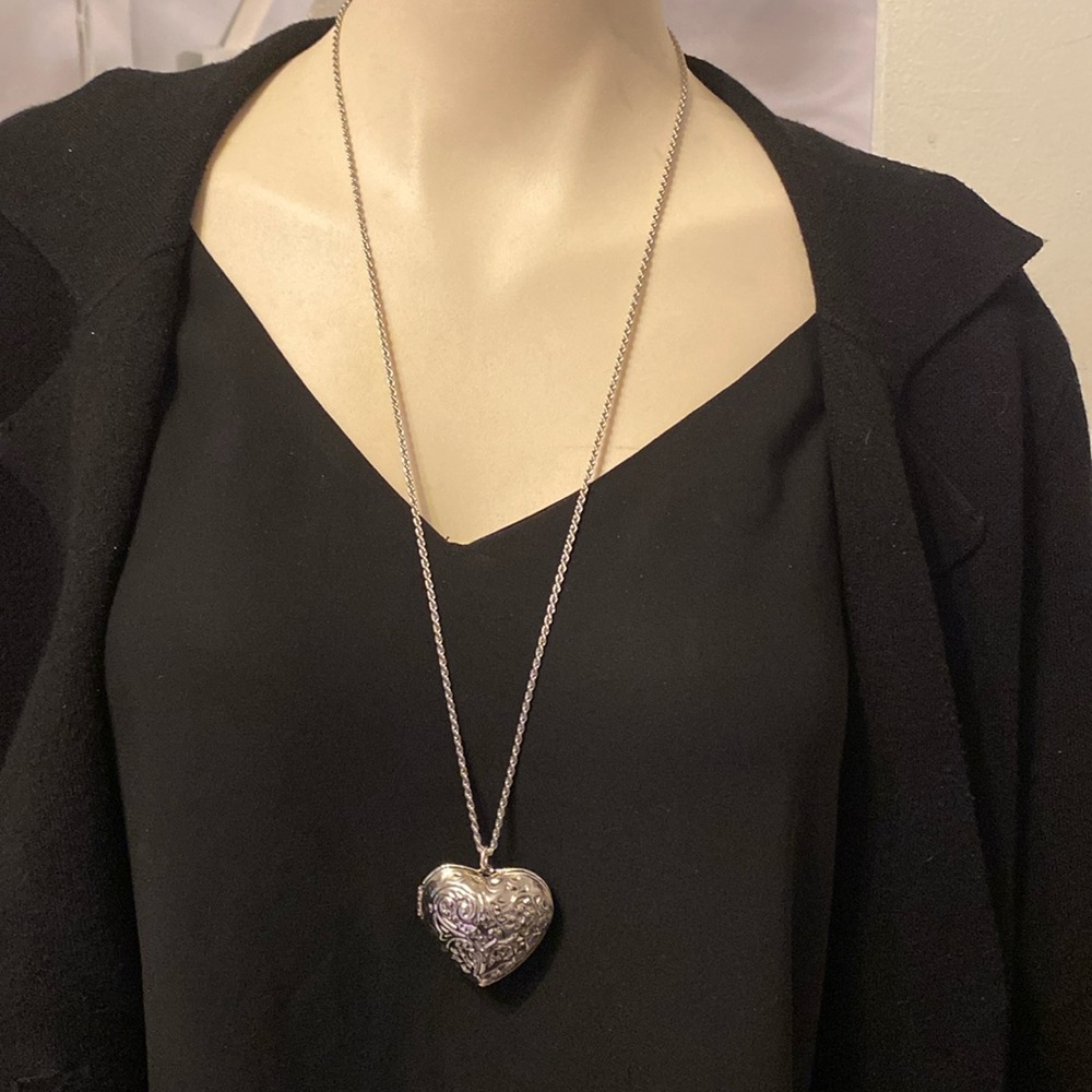Puffy Heart SilverTone Vintage Locket Flower Necklace